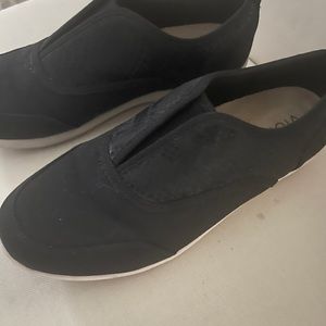 Vionic Denver slip on